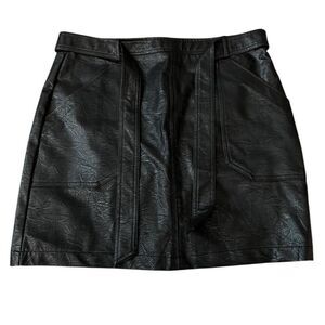 Size XL Belted Black Faux Leather Snakeskin Skirt Pockets $79.00 STELLA LUCE